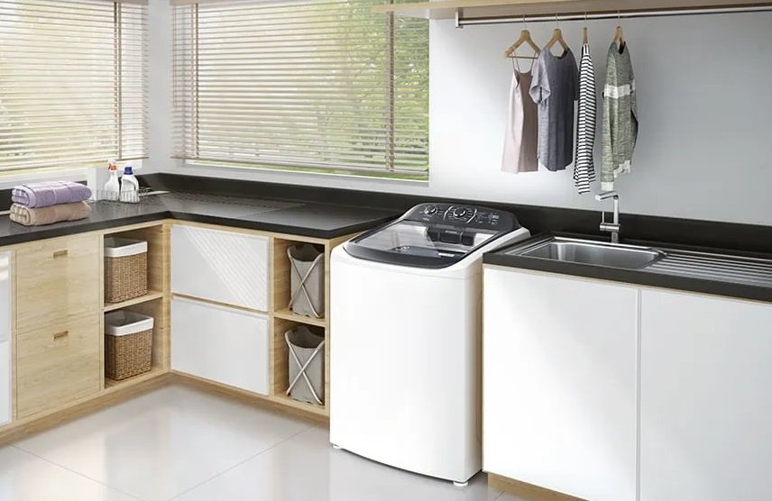 Lavadora Tradicional (ou Máquina de Lavar): Oferece praticidade e investimento inferior